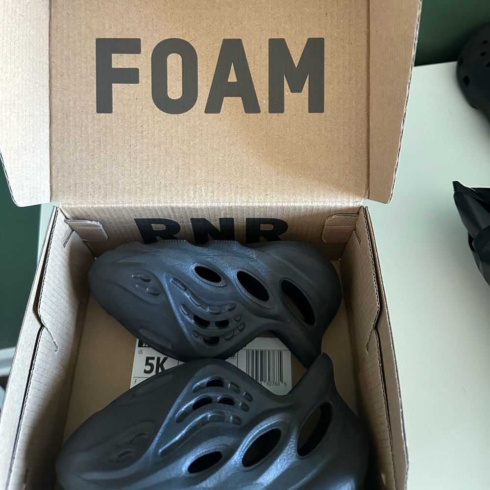 Baby/Toddler Yeezy Foam Runners 5K